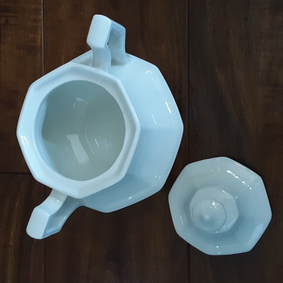 5/$35 Johnson Bros dish - Picture 2 of 6